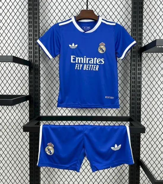 Kit Infantil Real Madrid Third